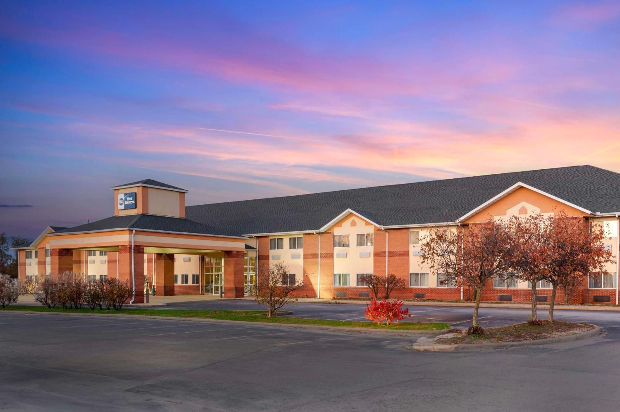 Best Western Circus City 3*